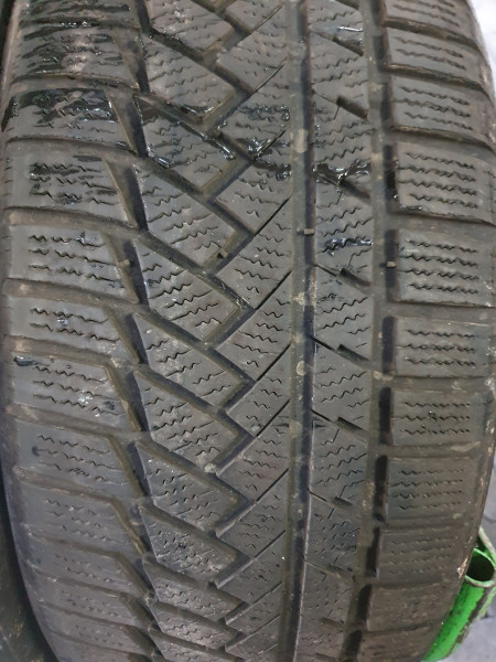 Continental 235/55R17 TS850P 5-5.5mm használt gumi HG4783