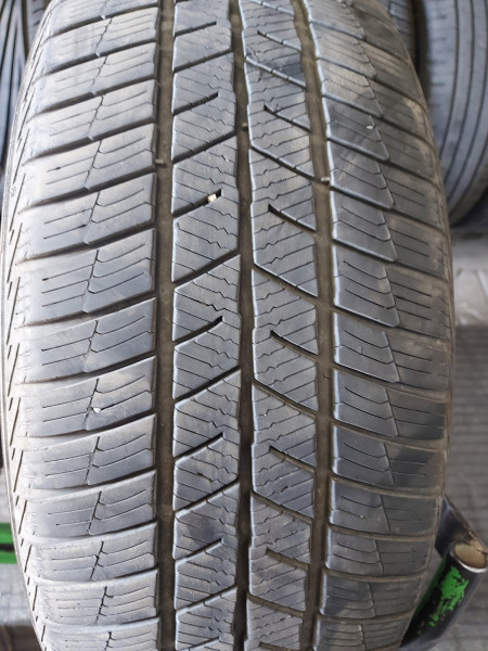 Barum 225/55R17 POLARIS5 4.5-5mm használt gumi HG8813