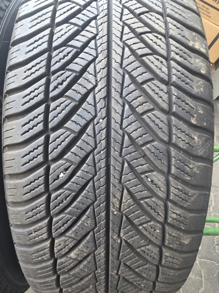 Goodyear 245/45R18 UG8 RSC 6-6.5mm használt gumi HG18528