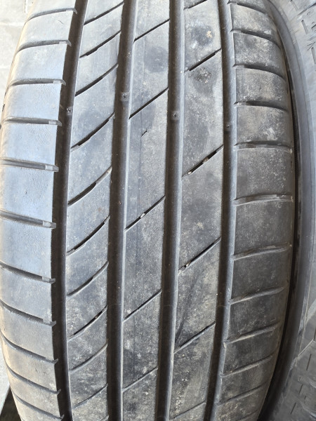 Kumho 205/60R16 PS71 5-6mm használt gumi HG18151