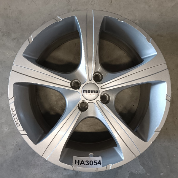 Momo 4x100 7.5x17 ET35 72.3 HA3054 BLACK KNIGHT használt