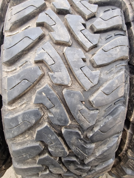 Toyo 265/65R17 OPEN COUNTRY M/T 11-12mm használt gumi HG11679