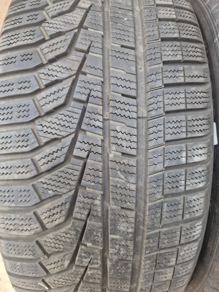 Hankook 235/55R17 W320 5-6mm használt gumi HG12128