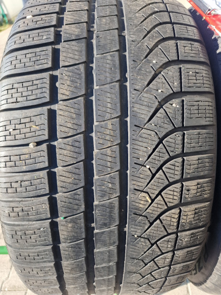 Pirelli 285/40R19 PZERO WINTER 5mm használt gumi HG16066
