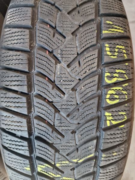 Dunlop 215/65R17 WINTERSPORT5 5mm használt gumi HG15862
