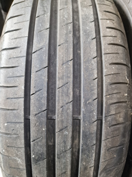 Goodyear 205/60R16 EFFICIENTGRIP PERFORMANCE 4.5mm használt gumi HG15776