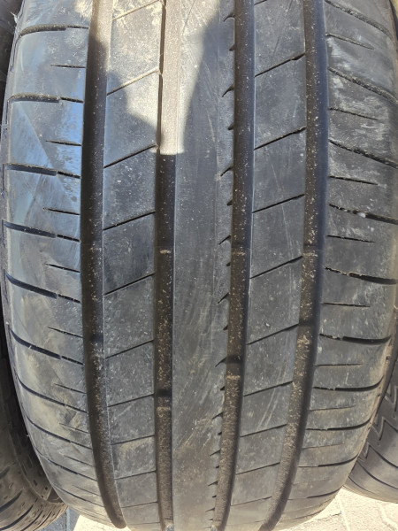 Bridgestone 225/45R19 T005 6-7mm használt gumi HG17784