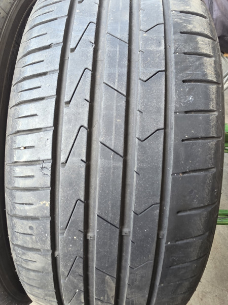 Hankook 215/55R17 K125 5.5-6mm használt gumi HG17968