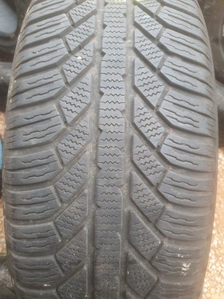Semperit 215/65R17 MASTER-GRIP2 5-5.5mm használt gumi HG6914