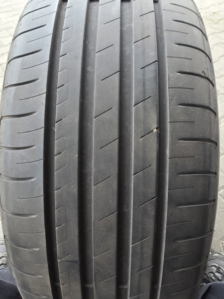 Goodyear 205/55R17 EFFICIENTGRIP 5-5.5mm használt gumi HG17542