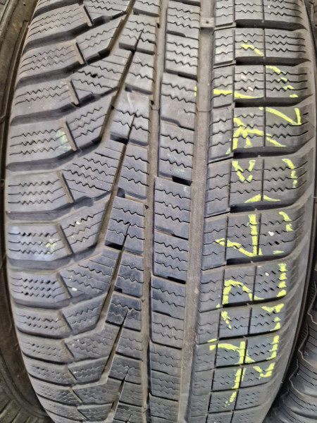 Hankook 205/60R16 W320 5mm használt gumi HG16427