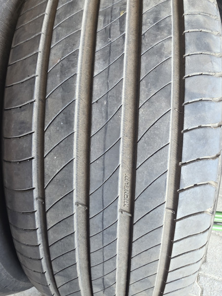 Michelin 205/55R17 PRIMACY4 4-5mm használt gumi HG18468