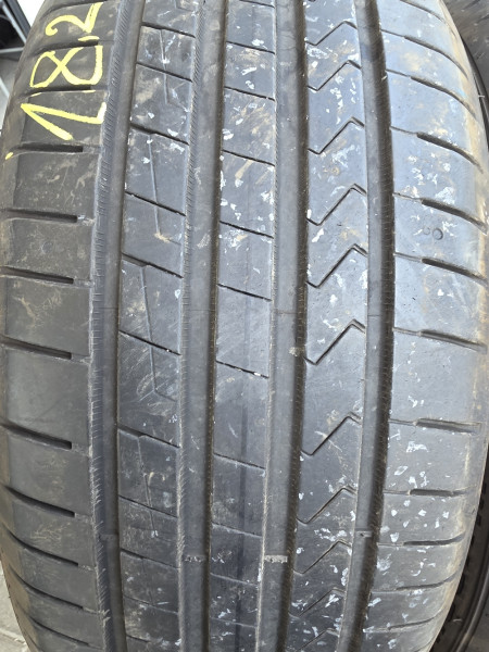 Hankook 215/55R17 K135 SEAL 5-5.5mm használt gumi HG18256