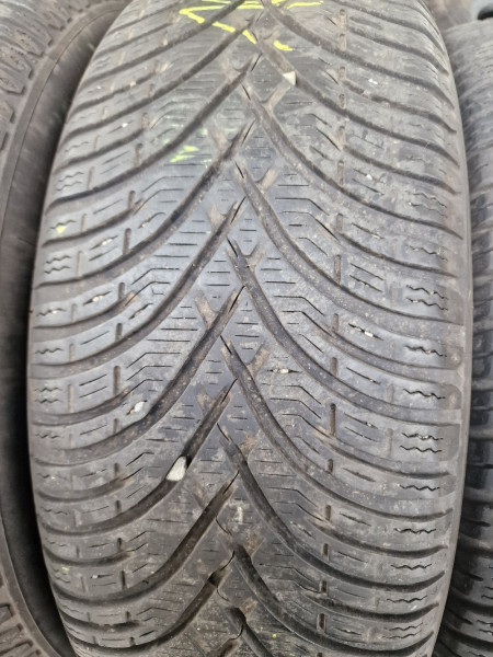 Bfgoodrich 205/60R16 GFORCE WINTER2 5.5-6mm használt gumi HG16304