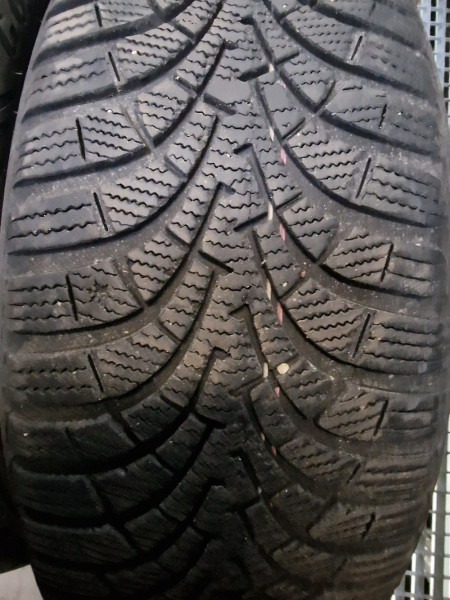 Triangle 225/55R17 TW401 5mm használt gumi HG11703