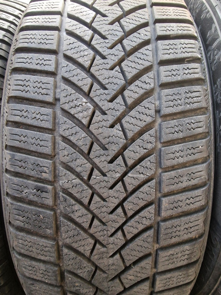 Semperit 215/50R18 SPEED-GRIP3 6mm használt gumi HG13811