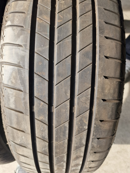 Bridgestone 205/55R17 T005 5-6mm használt gumi HG17255