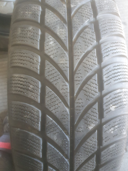 Maxxis 215/65R17 ARCTIC TREKKER 6mm használt gumi HG7576