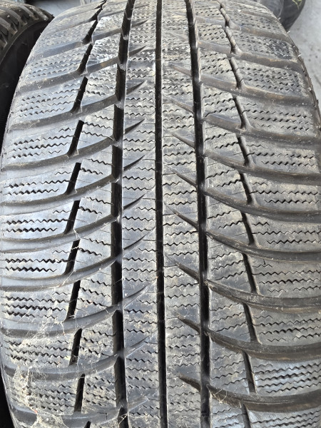 Bridgestone 245/45R18 LM001 6mm használt gumi HG17690