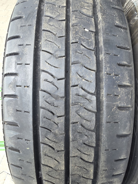Kumho 195/60R16C KC53 6mm használt gumi HG17812