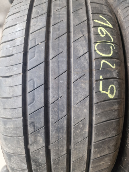 Goodyear 215/55R17 EFFICIENTGRIP PERFORMANCE 5-6mm DOT20/21 használt gumi HG16029
