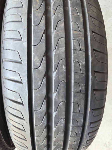 Pirelli 205/60R16 CINTURATO P7 5-5.5mm használt gumi HG18365