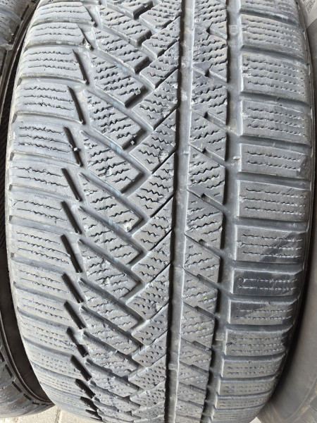 Continental 235/45R18 TS850P 5-6mm használt gumi HG18017