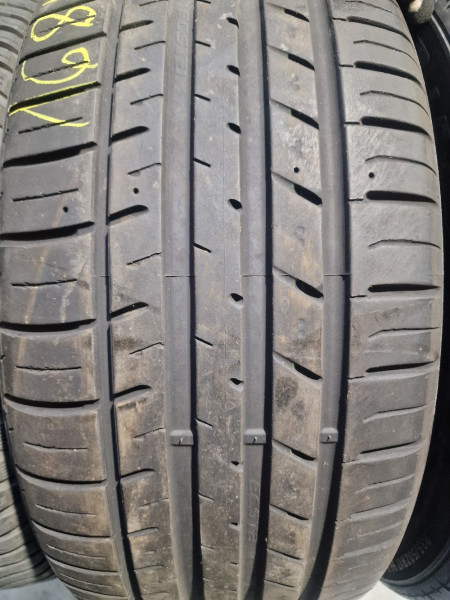 Kumho 235/50R17 ECSTA SPORT 6mm használt gumi HG16841