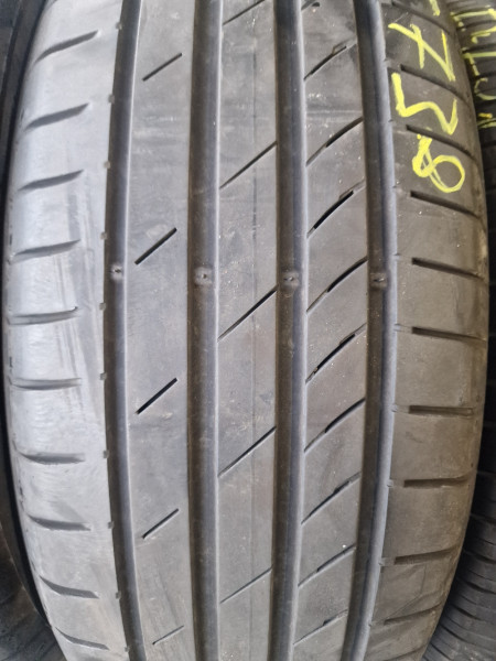Kumho 205/60R16 PS71 5mm használt gumi HG16738