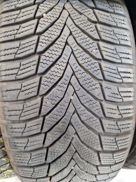 Nexen 235/55R17 WINGUARD SPORT2 5.5-6mm használt gumi HG15020