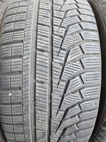Hankook 235/45R18 W320 6-7mm használt gumi HG17319