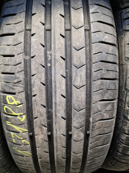 Continental 215/55R17 PREMIUMCONTACT5 SEAL 5-5.5mm használt gumi HG17188