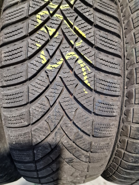 Semperit 205/60R16 SPEEDGRIP5 6-7mm használt gumi HG17065