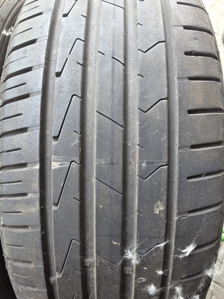Hankook 215/55R17 K125 5-6mm használt gumi HG17700