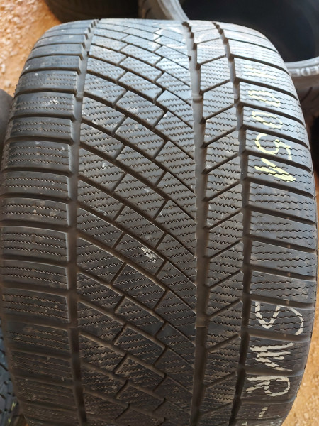 Continental 295/30R20 TS830P 6-7mm használt gumi HG10051