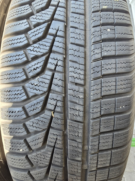 Hankook 205/60R16 W320 6-7mm használt gumi HG18139