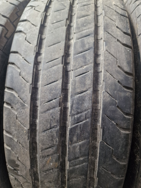 Continental 215/65R16C VANCONTACT100 5.5-6mm használt gumi HG15904