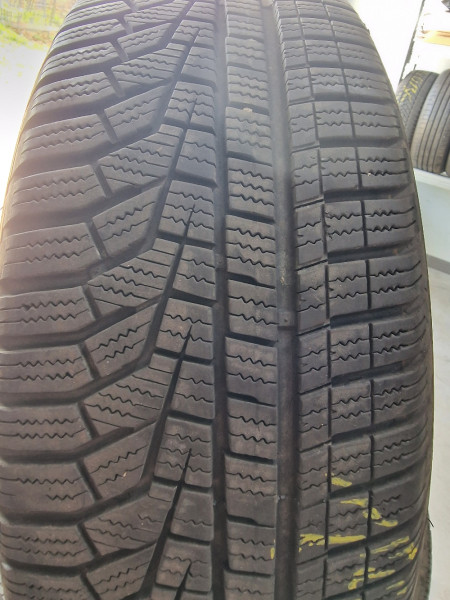 Hankook 205/60R16 W320 6mm használt gumi HG14840