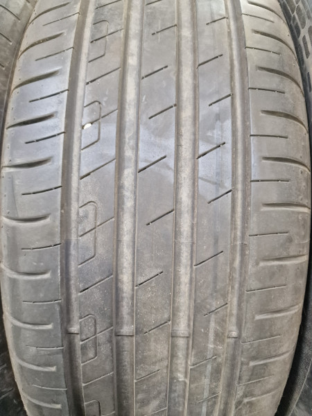 Goodyear 215/55R17 EFFICIENTGRIP PERFORMANCE 5.5-6mm használt gumi HG15950