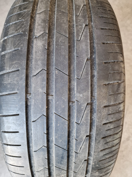 Hankook 235/50R17 K125 4.5mm használt gumi HG15963