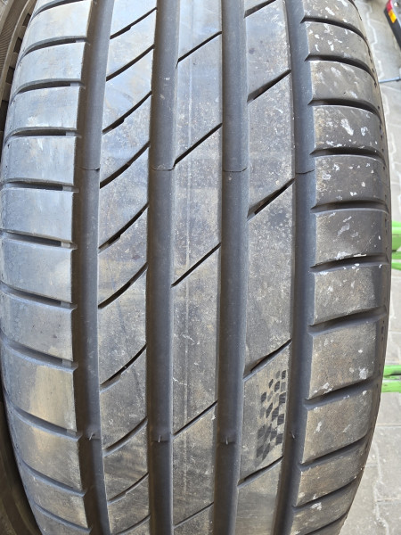 Kumho 205/60R16 PS71 6-6.5mm DOT20/21 használt gumi HG18284
