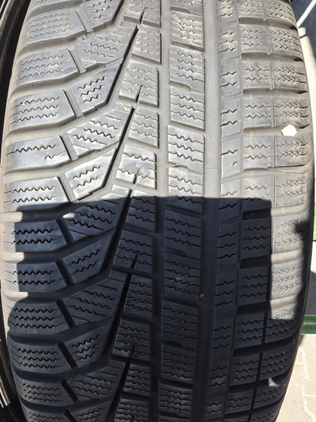 Hankook 215/65R17 W320A 5-5.5mm használt gumi HG17975