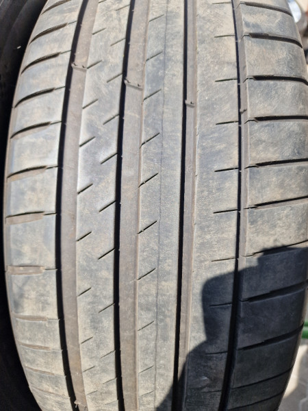 Michelin 225/45R19 PILOTSPORT4 5mm használt gumi HG15695